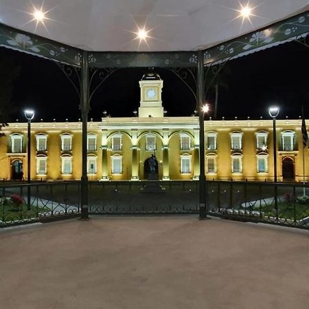 Casa Central De Santa Ana Zewnętrze zdjęcie